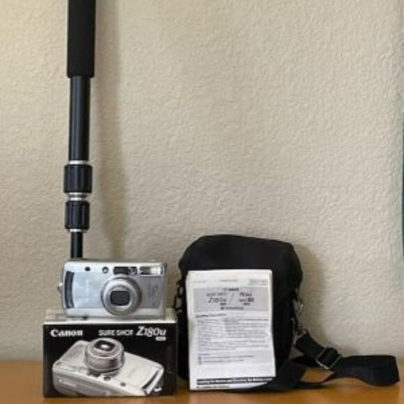 Canon Sure Shot Z18OU camera with Quantaray compact monopod